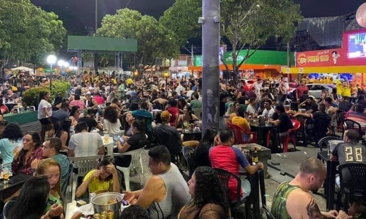 Estado decide obrigar frequentadores de bares a apresentar carteira de vacinação
