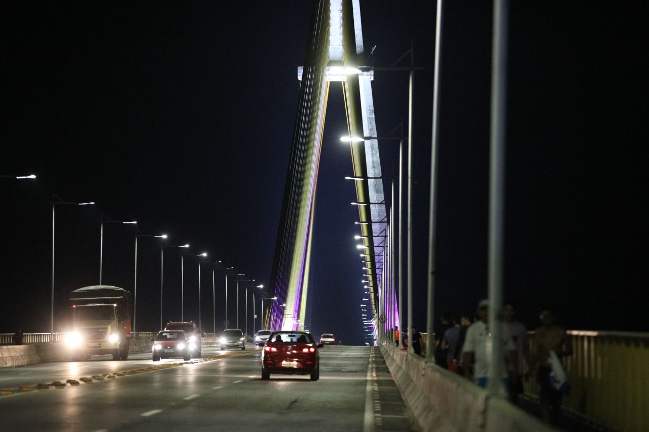Ponte Jornalista Phelippe Daou ganha nova iluminação