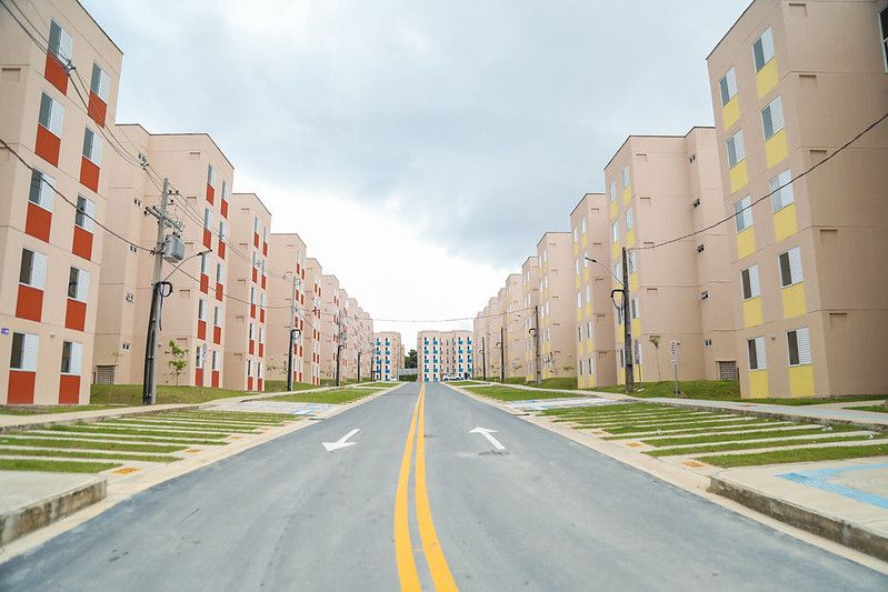 Prefeitura exonera servidores contemplados com apartamentos