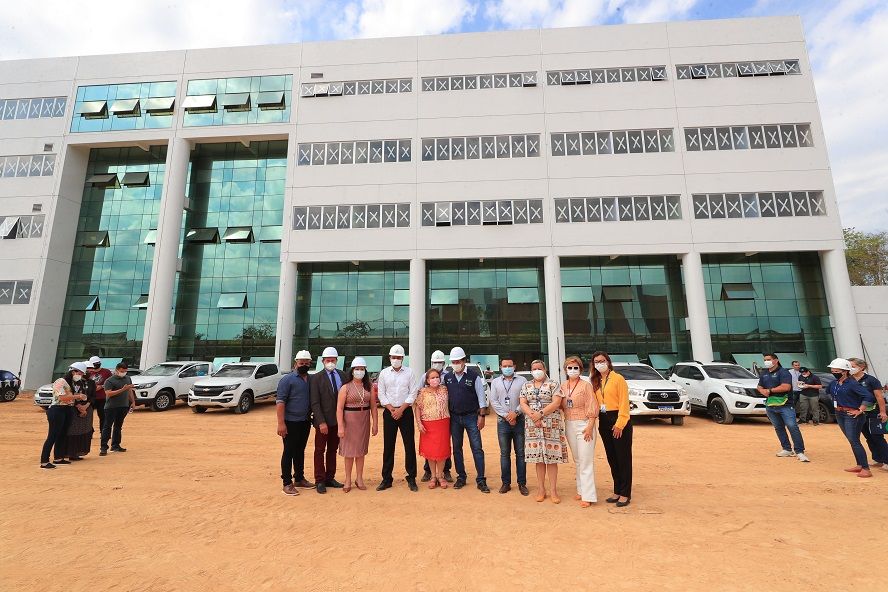 Governo anuncia contratação de 710 profissionais para novo Hemoam