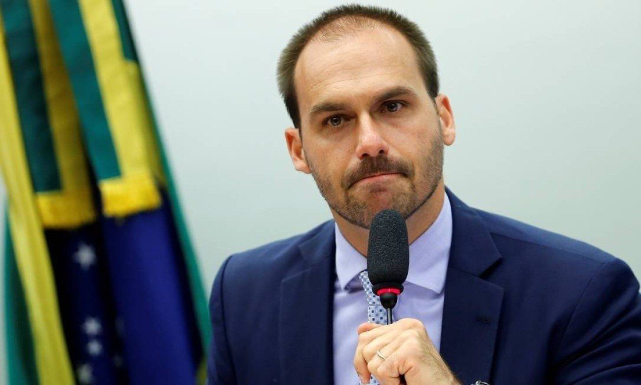 Eduardo Bolsonaro não consegue assinaturas para abertura de CPI do TSE