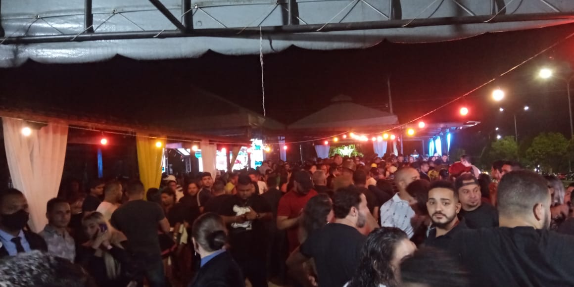 Fiscalização encerra festa clandestina no Parque Dez