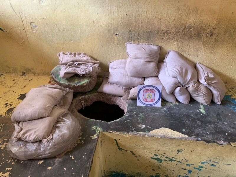 Seap descobre túnel em cela do Compaj