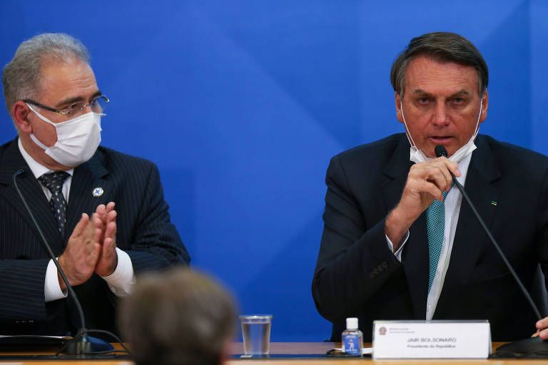 Governo Bolsonaro deixa vencer R$ 243 milhões em vacinas, testes e remédios