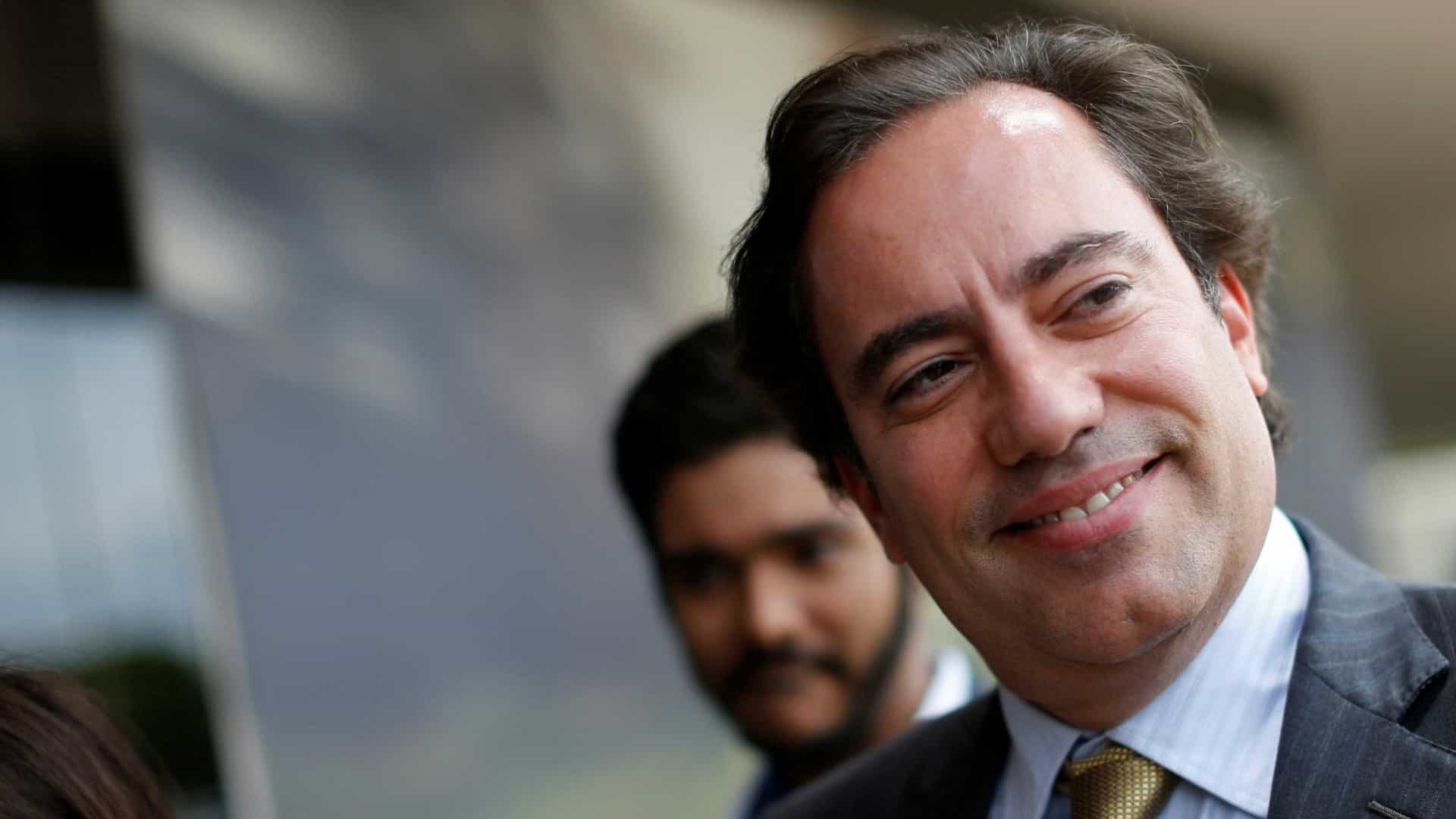 Presidente da Caixa é o 4° infectado da comitiva de Bolsonaro