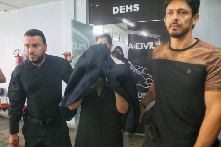 Dono do supermercado Vitória e esposa se entregam à polícia em Manaus