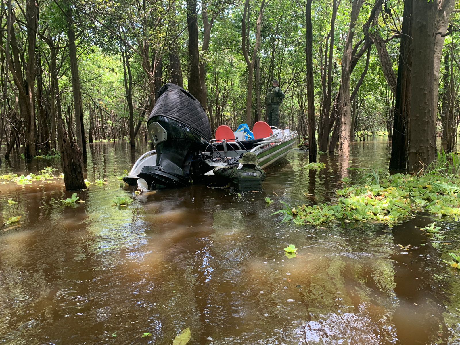 Polícia apreende R$ 250 mil em equipamentos de "piratas dos rios"