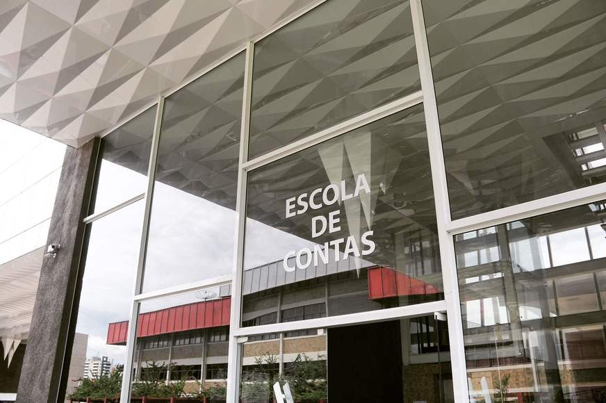 Escola de Contas divulga local e horário das provas de estágio para o TCE-AM