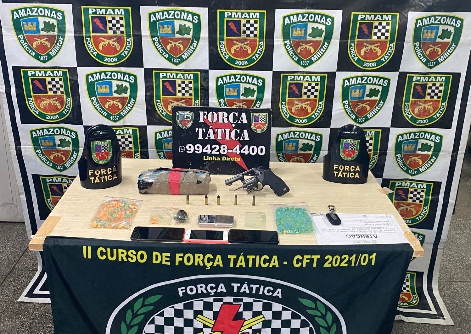 Casal é preso com drogas no Novo Aleixo