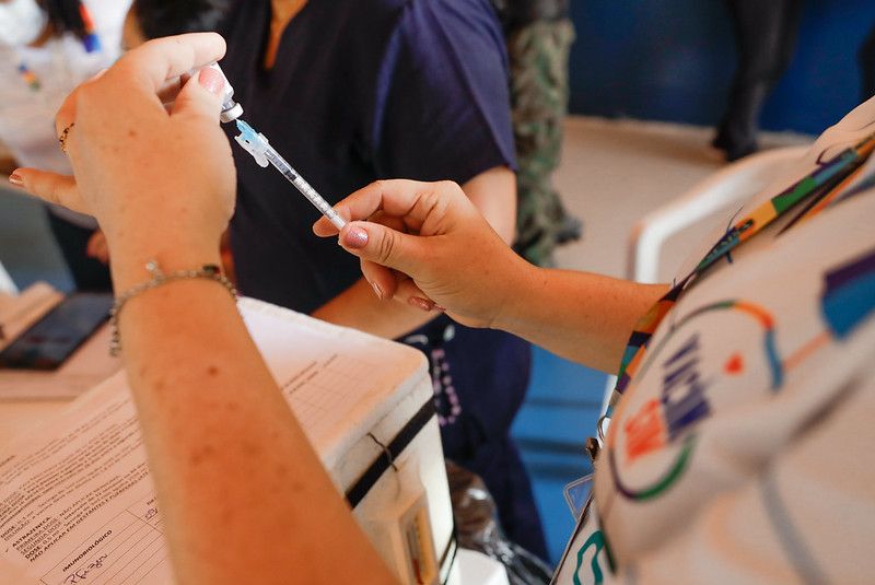 Vacinação contra a Covid-19 será retomada na quarta-feira