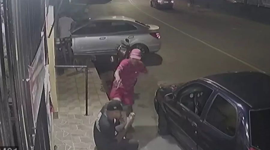 Assaltante atira duas vezes em vítima e arma falha, na zona Leste de Manaus; veja