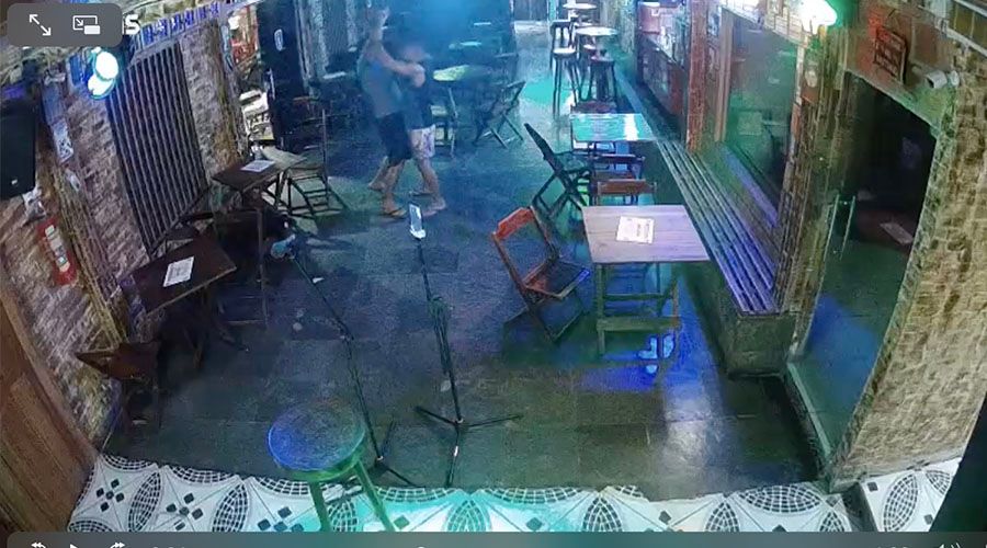 Cliente surta e distribui tiros dentro do Boteco Caminho d’Kasa, em Manaus; veja