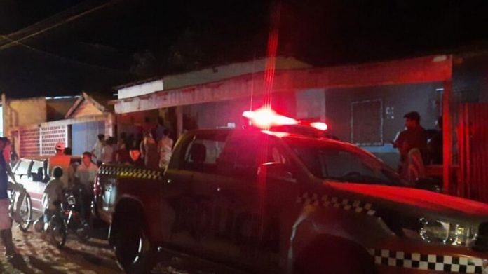 Ex-marido invade casa e mata mulher a facadas