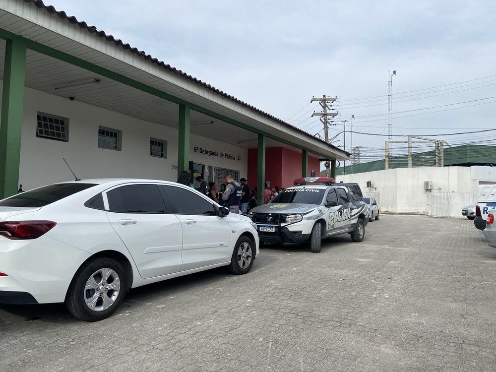 Adolescente é baleado após troca de tiros com a polícia