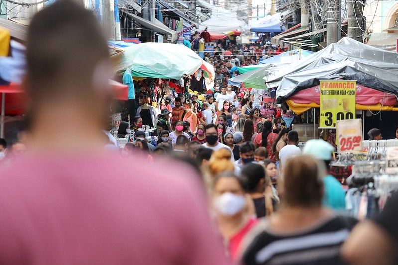 Amazonas registra queda de 7% no consumo nas classes C e D, segundo pesquisa da Superdigital