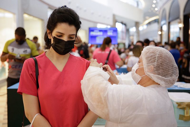 Vacinação contra Covid terá 54 pontos nesta semana em Manaus