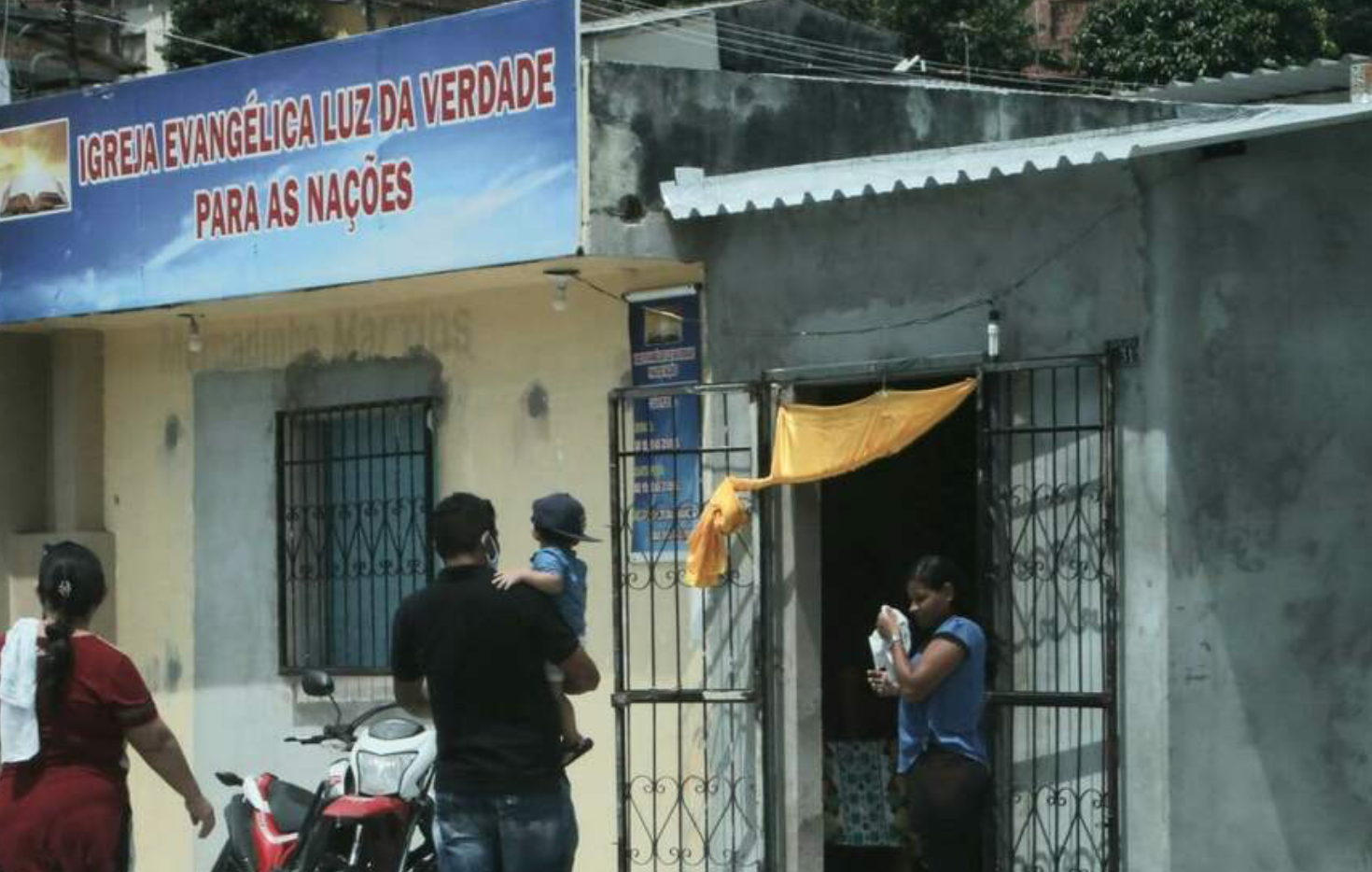 bebê morre afogado após cair em cacimba