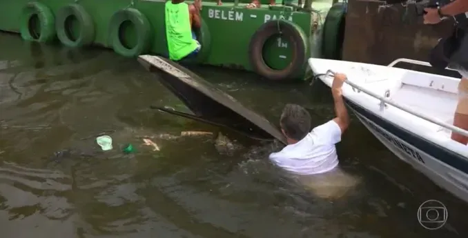Luciano Huck afunda em canoa durante reportagem na Amazônia