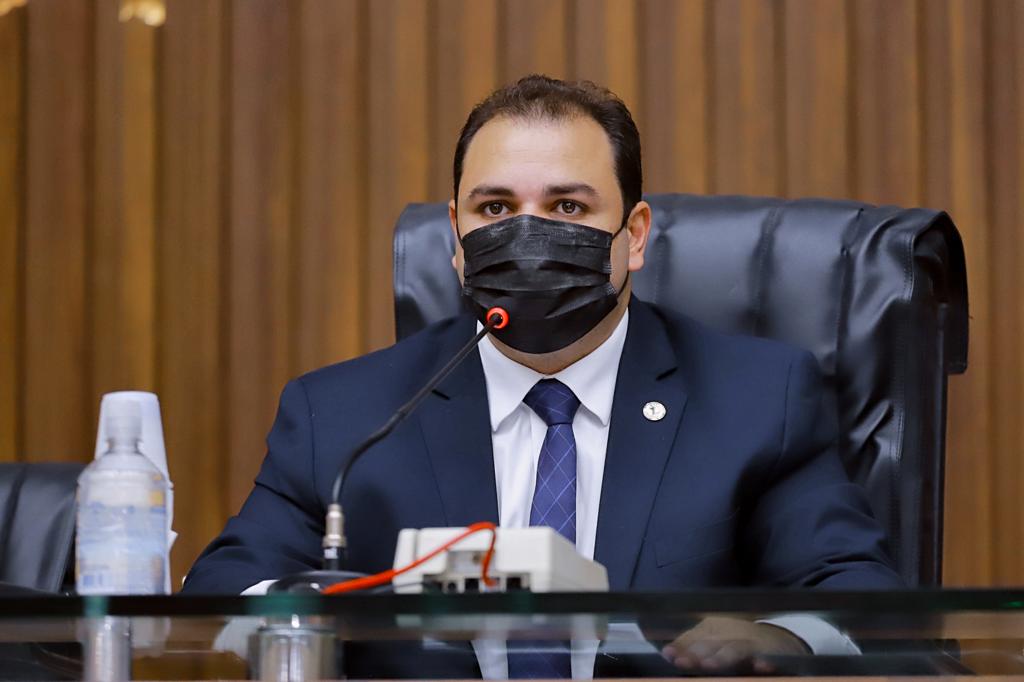 Roberto Cidade apresenta projeto para acabar com adulteração da quilometragem de veículos