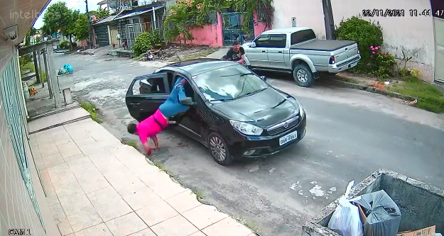 Motorista de app esfaqueado durante assalto em Manaus