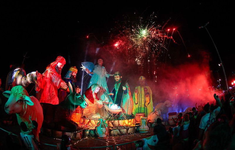 Manaus ganha presépio de 35 metros feito por artista parintinense