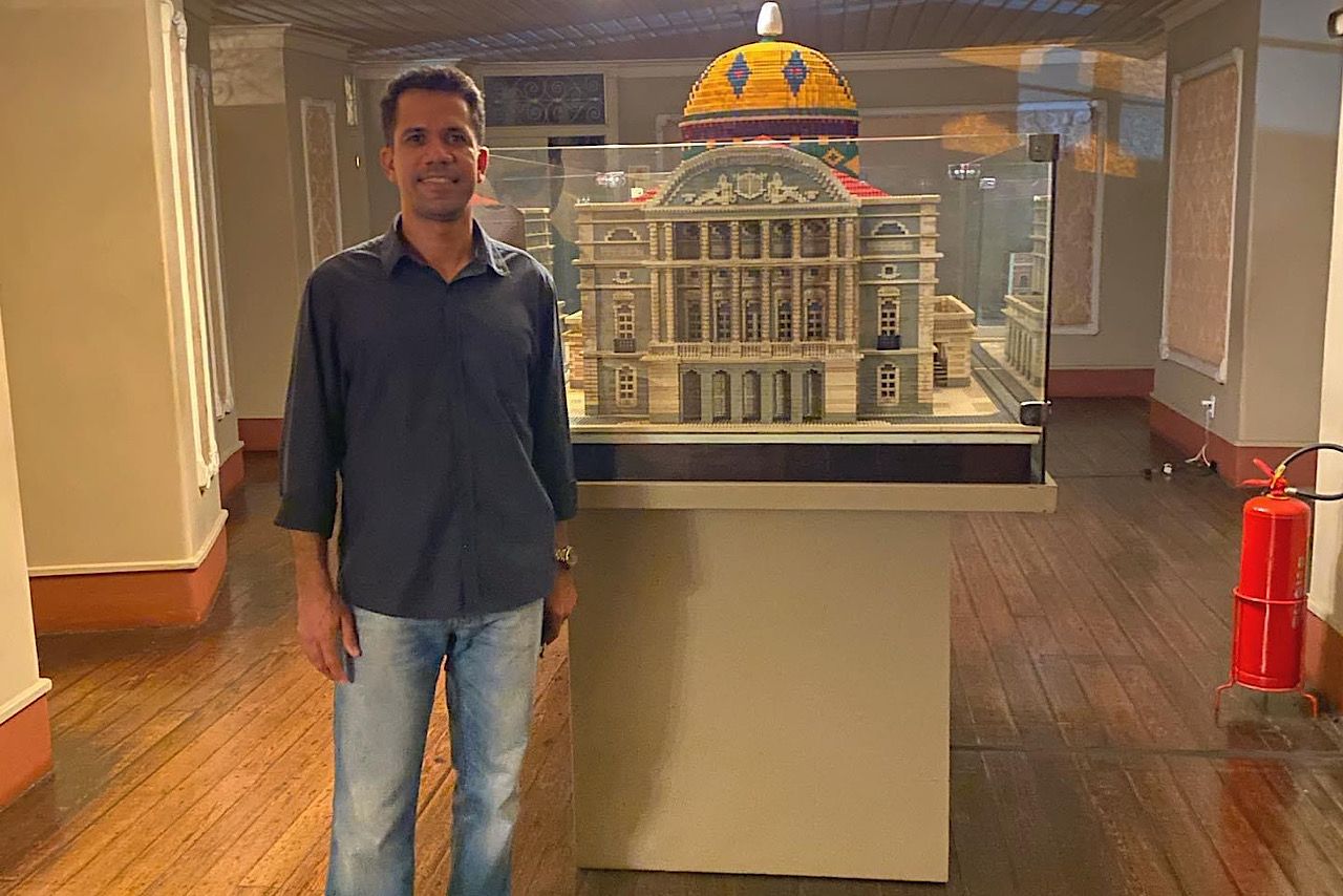 Dono do Fast Temaki é morto em carro blindado na Bola do Eldorado, em Manaus