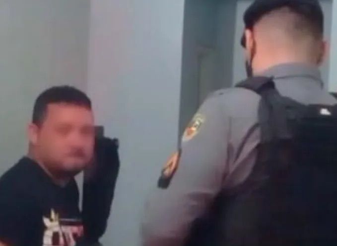 Homem intercepta barco e tentar matar amante da esposa no AM