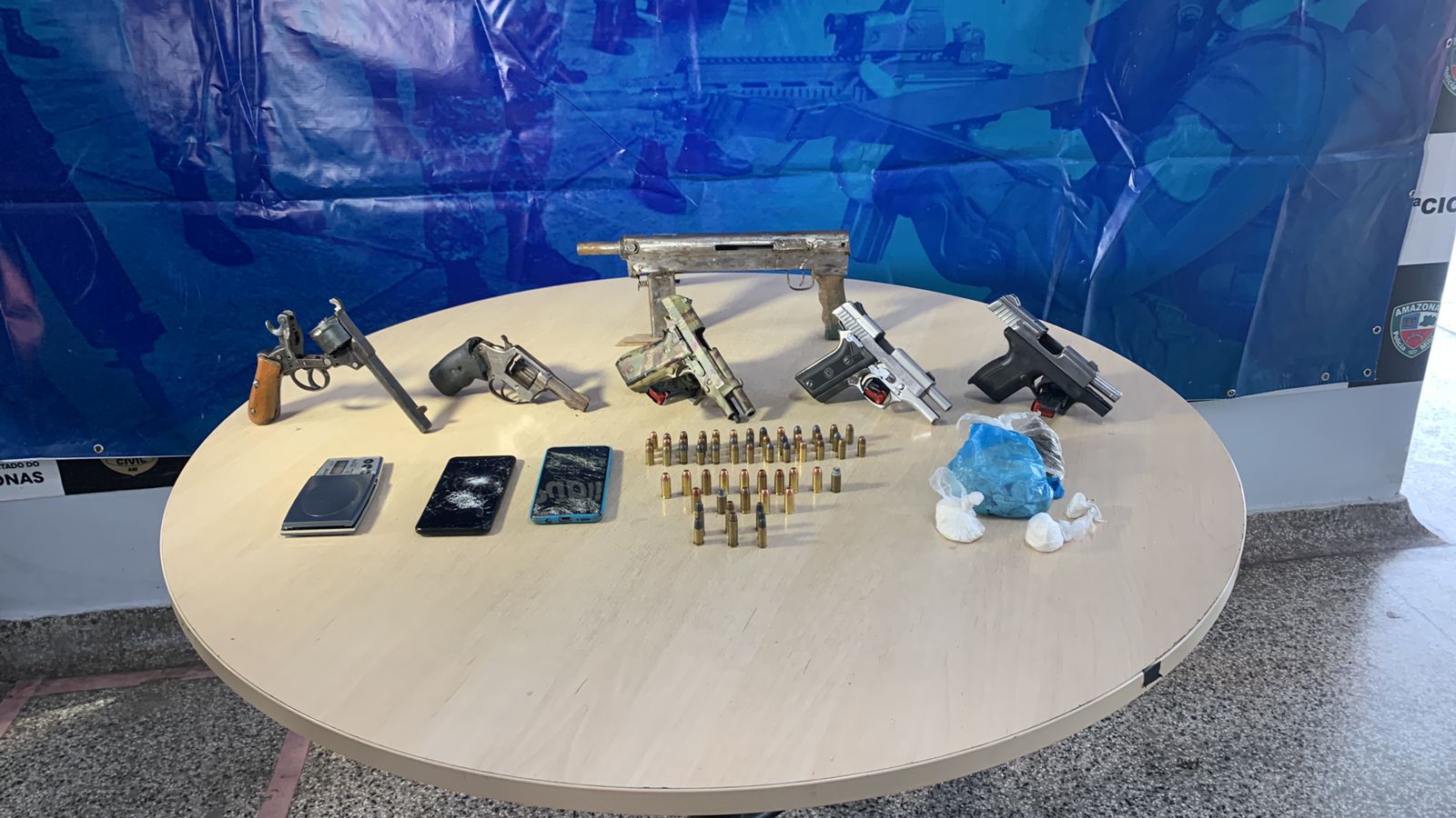 Foragidos do presídio de Iranduba são recapturados em Manaus