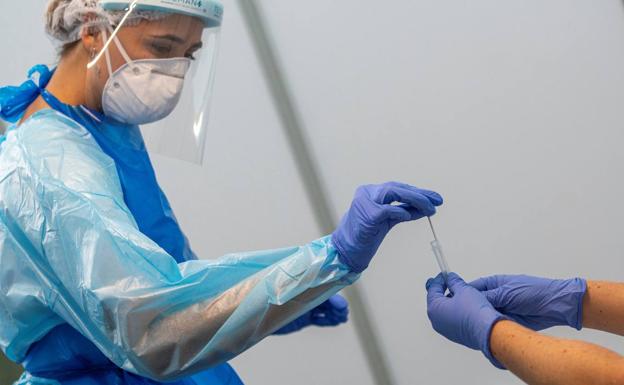 Brasil tem 27 casos confirmados da variante Ômicron