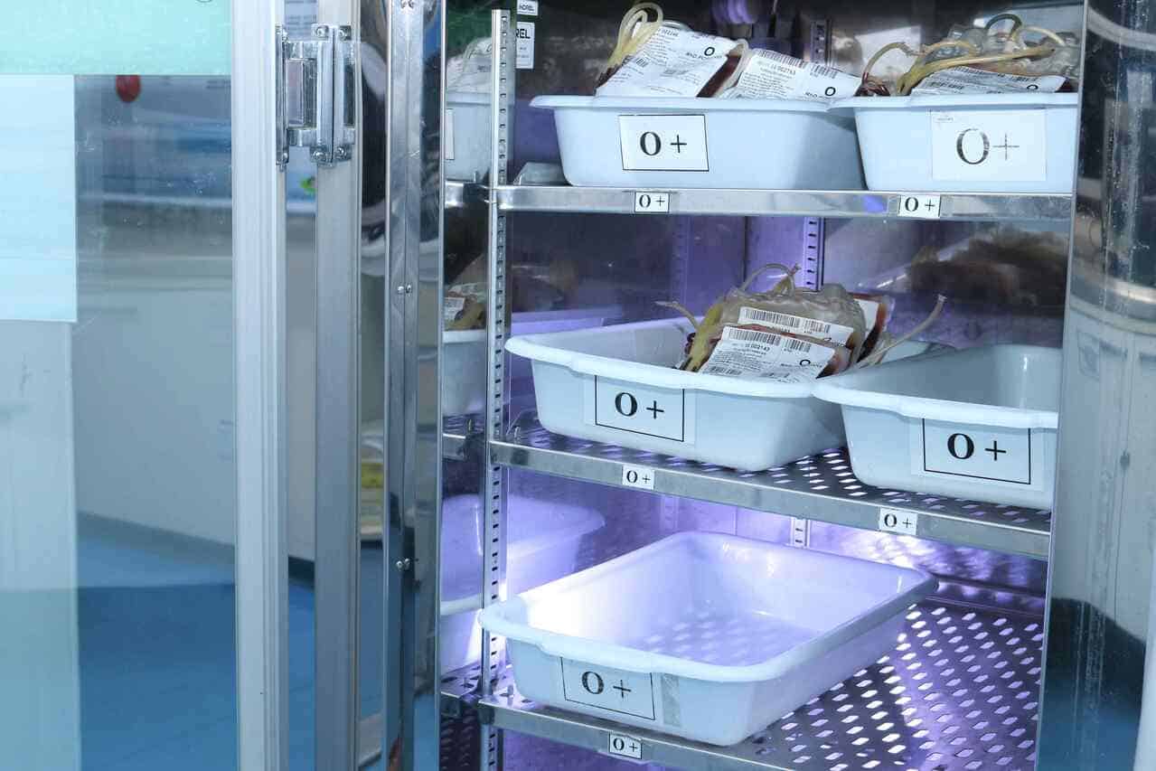 Com queda de 50% no estoque, Hemoam convoca doadores com urgência