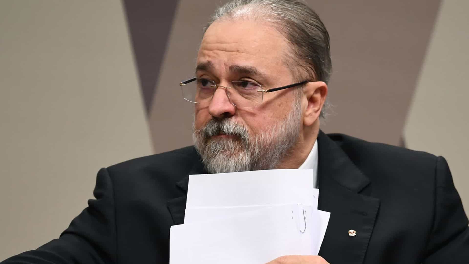 Augusto Aras testa positivo para Covid
