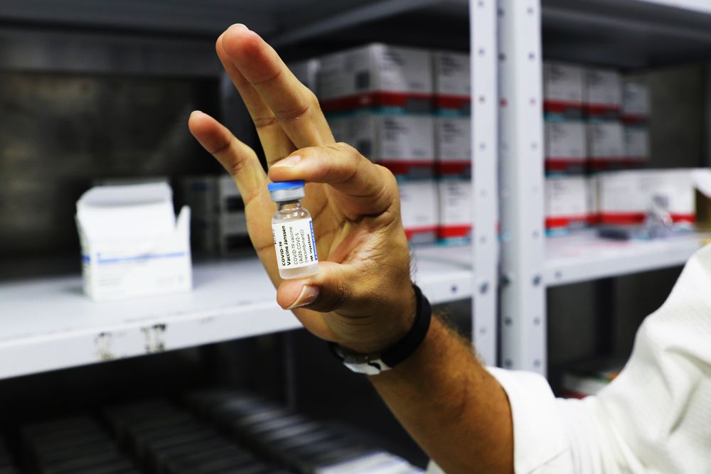Amazonas recebe mais de 109 mil doses de vacina da Janssen