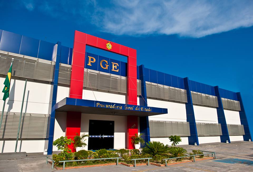 Governador anuncia edital de concurso público da PGE-AM