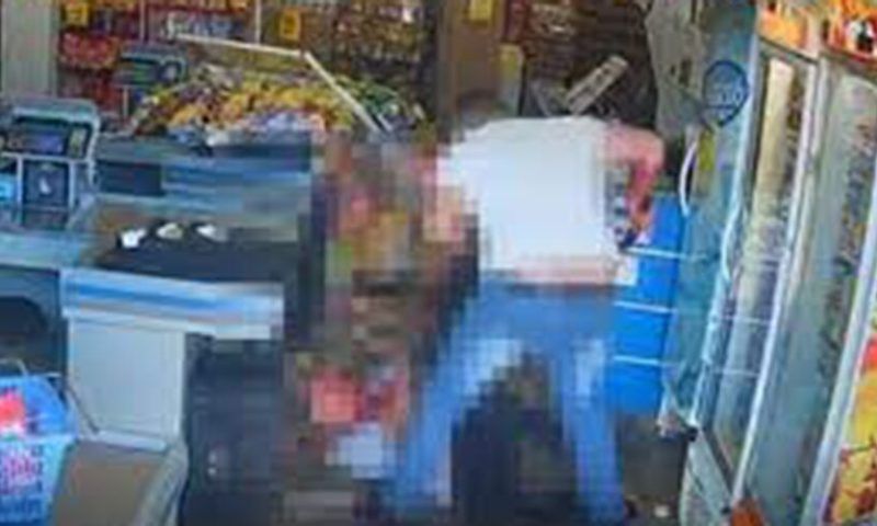 Filho mata pai com golpes de facão