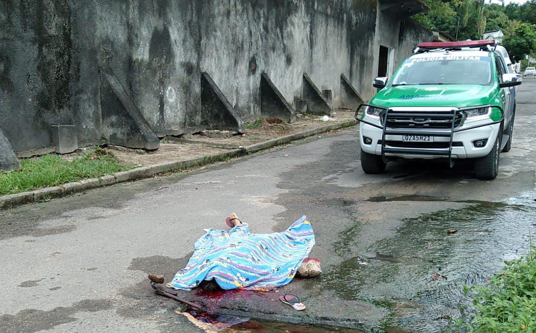 Mulher tem crânio estourado a ‘pedradas’ em conjunto de Manaus