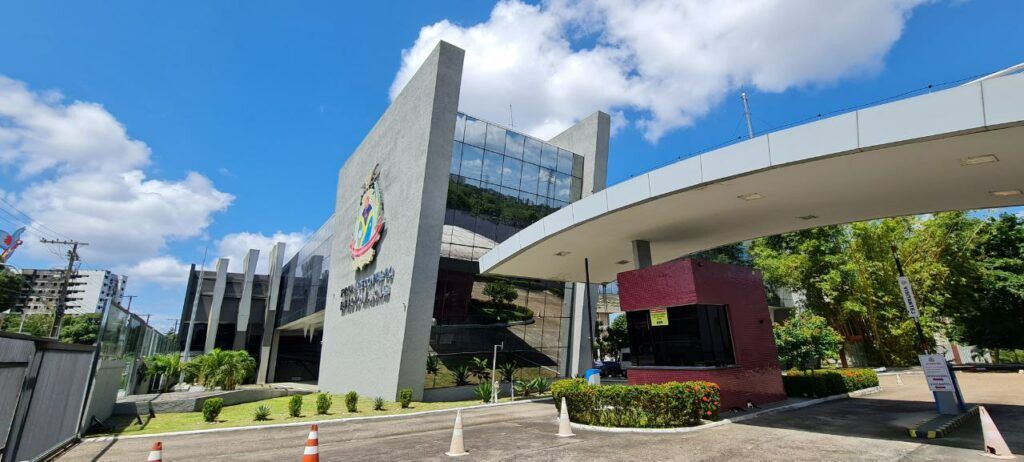 TCE-AM julga 548 processos nesta terça-feira