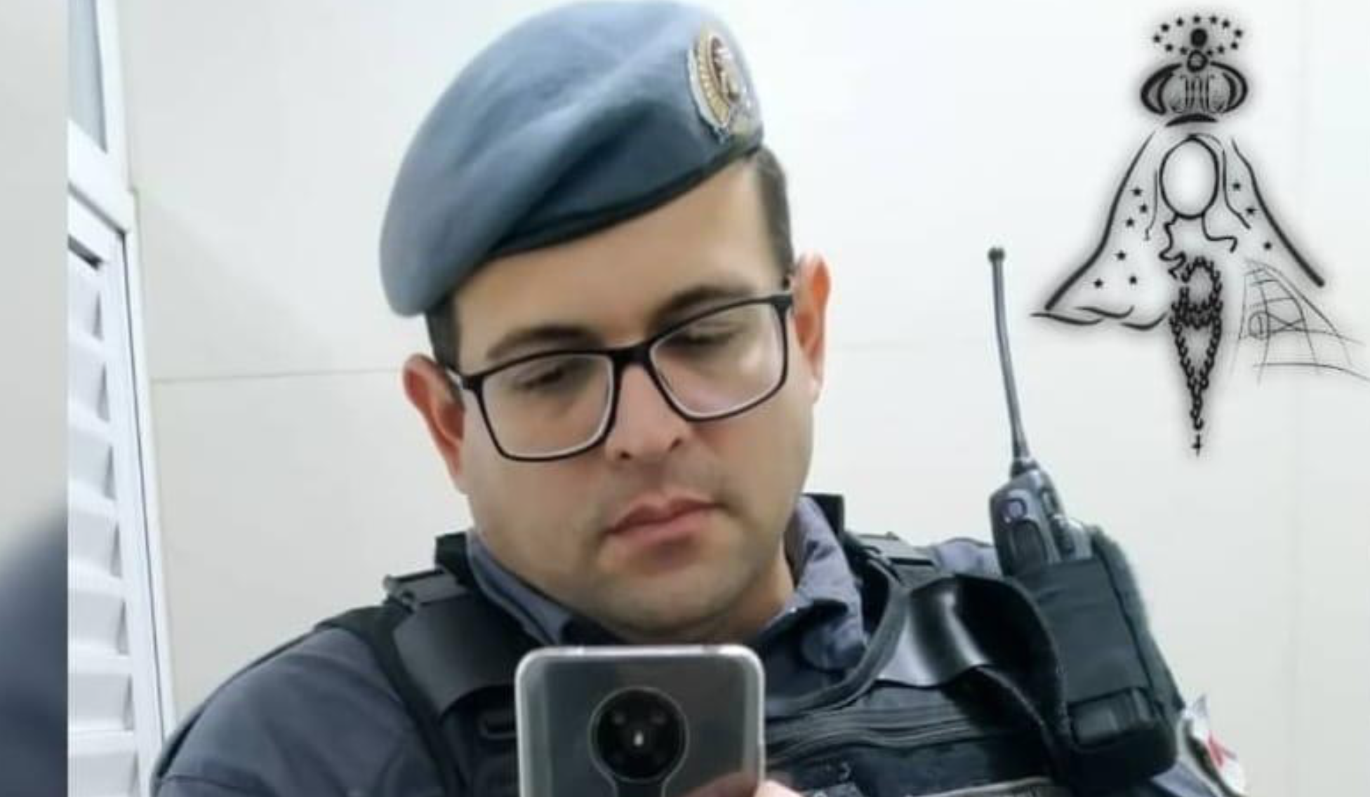 Motorista perde controle e atropela policial em Manaus