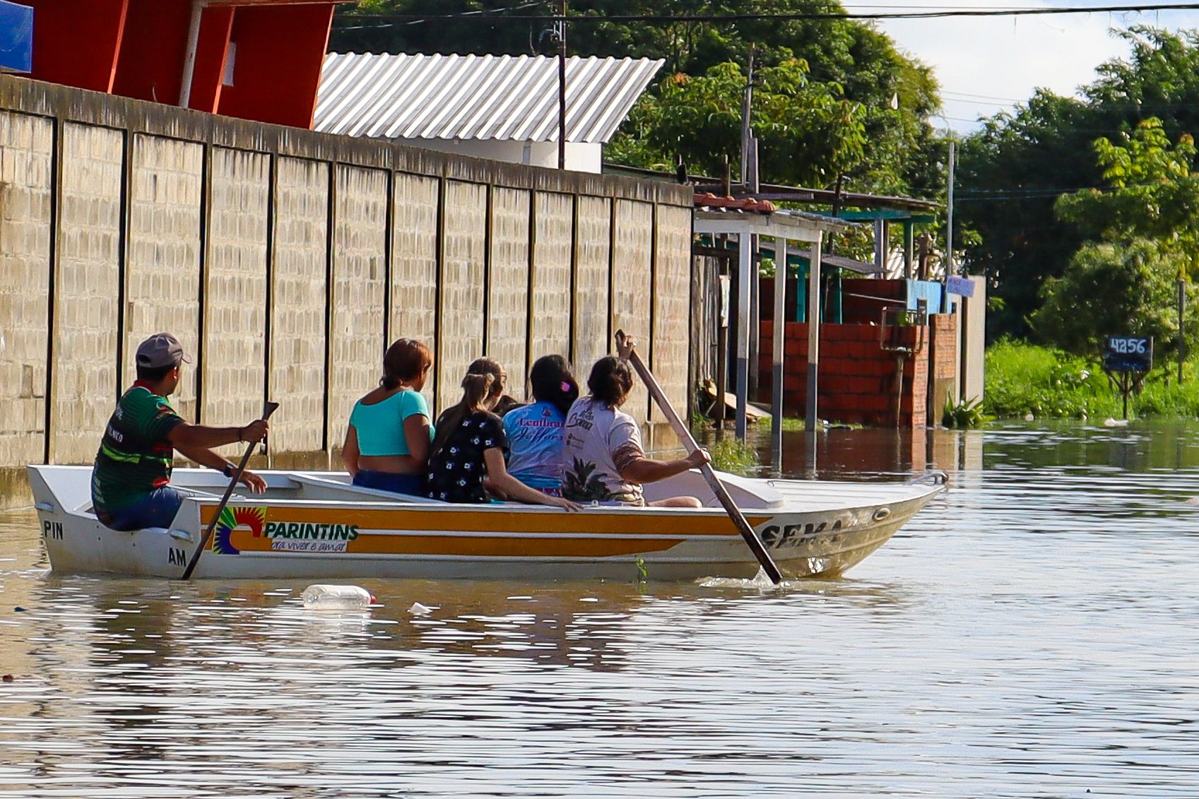 Cheia: Governo do Amazonas decreto situação de emergência em Parintins e Itamarati
