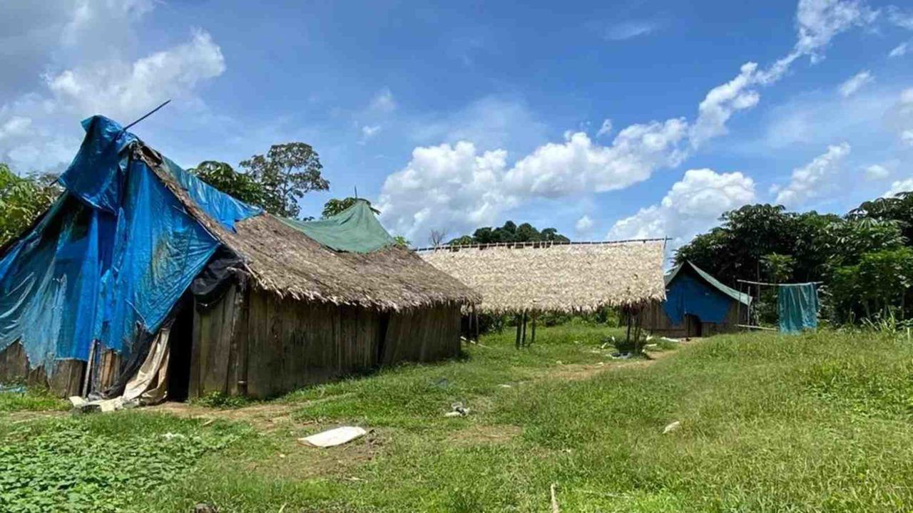 Menina ianomâmi de 12 anos morre após ser estuprada por garimpeiros, diz liderança