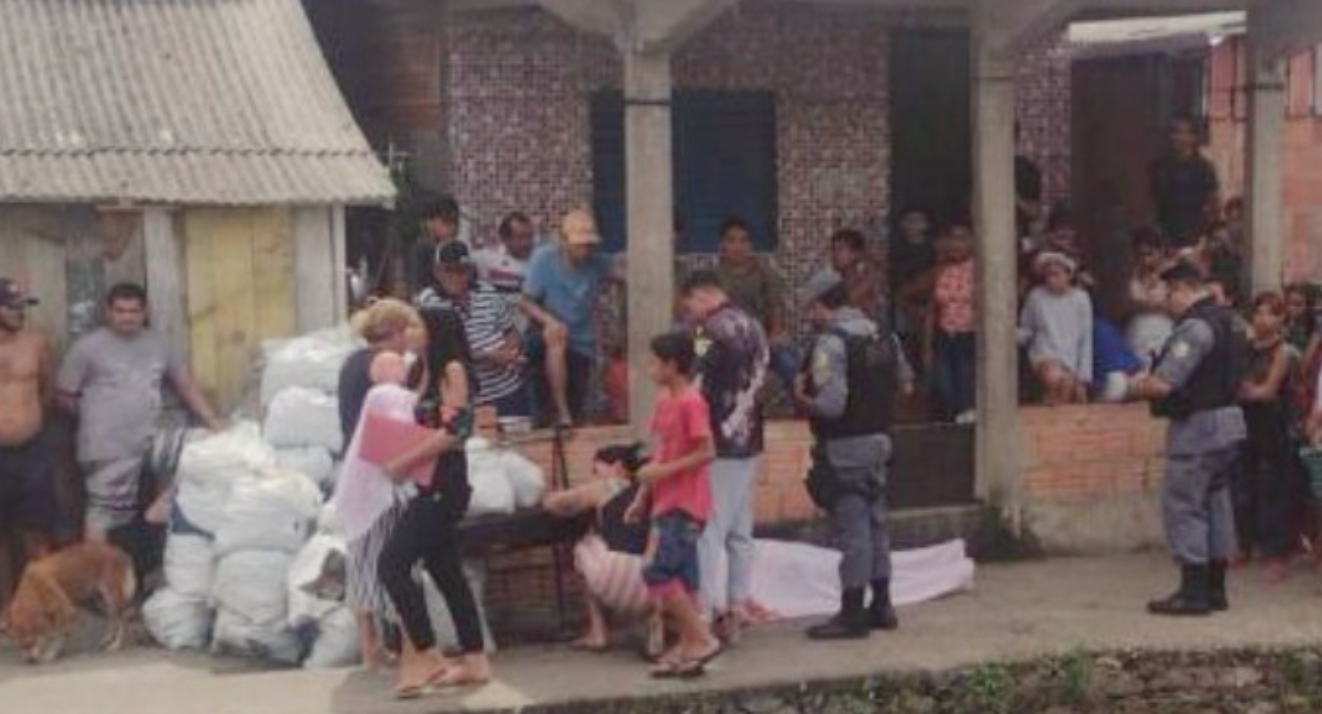 Homem é morto a tiros enquanto almoçava, em Manaus