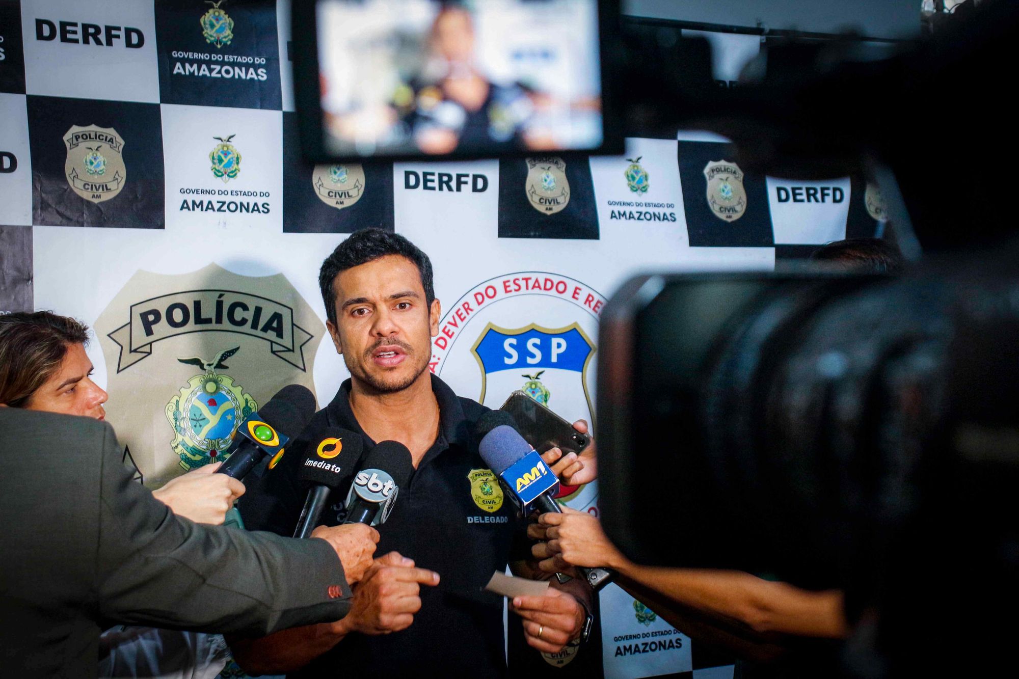 Ação policial prende trio por golpes envolvendo máquinas de cartão