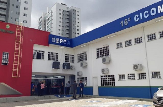 Criança de 8 anos era mantida presa pela mãe em Manaus