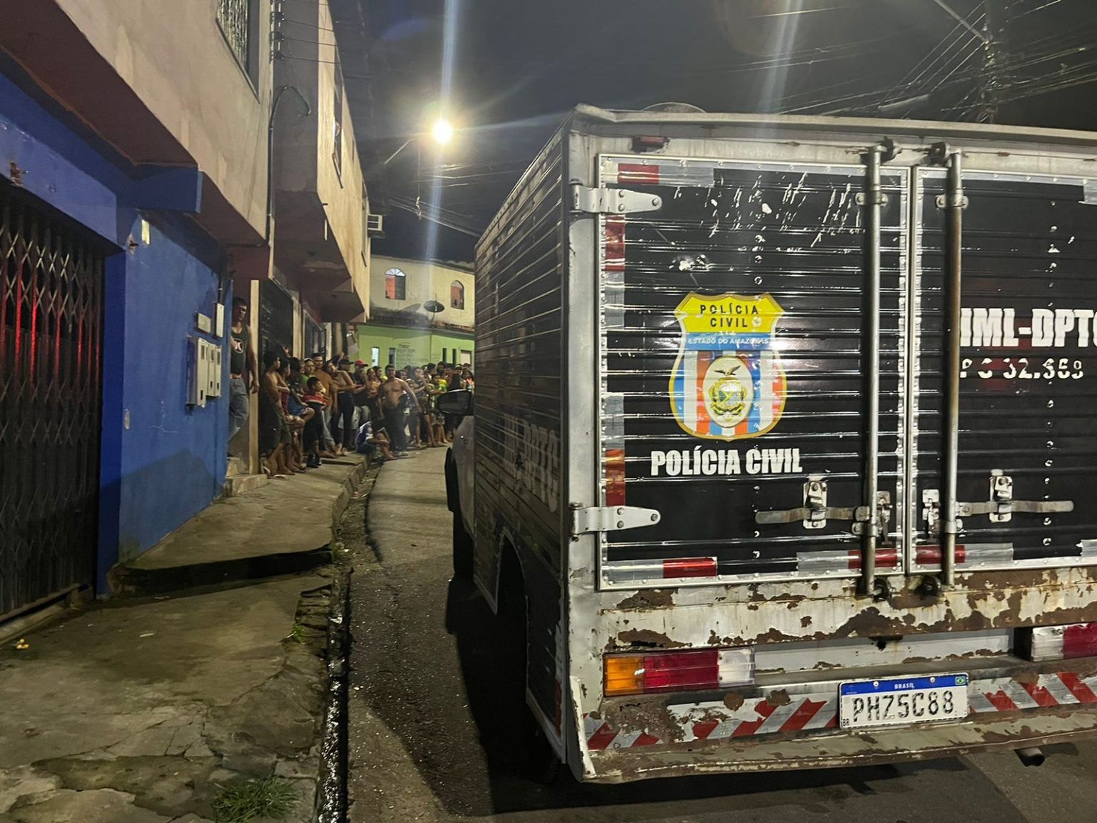 Assaltantes são mortos por justiceiro durante assalto na zona Leste