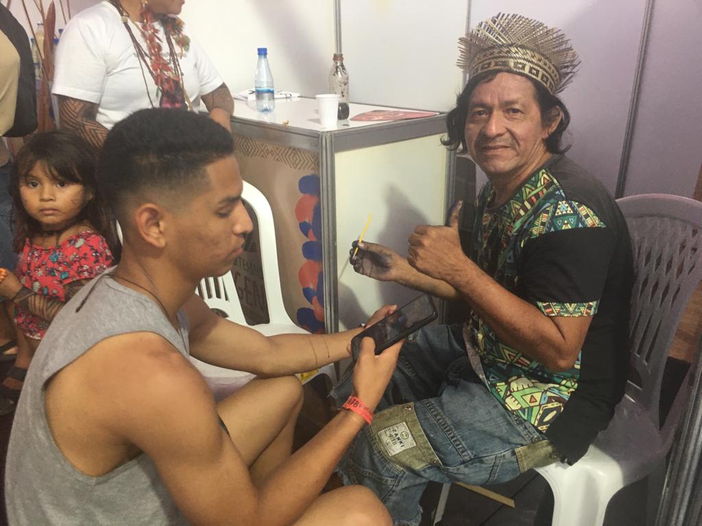 O lamento de raça de um índio Sateré-Mawé