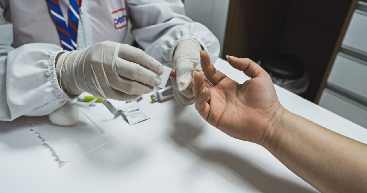 Aumento de casos Covid-19 faz procura por testes aumentar nas farmácia