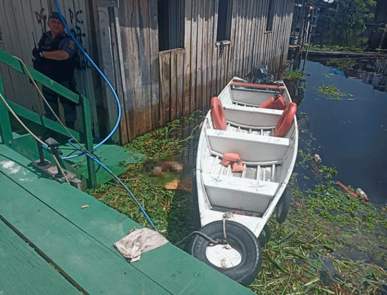 Corpo de homem é encontrado em igarapé de Manaus