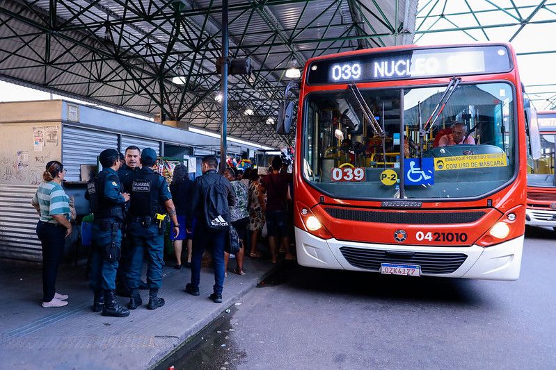Operação “Embarque Seguro” é realizada nos terminais de ônibus de Manaus