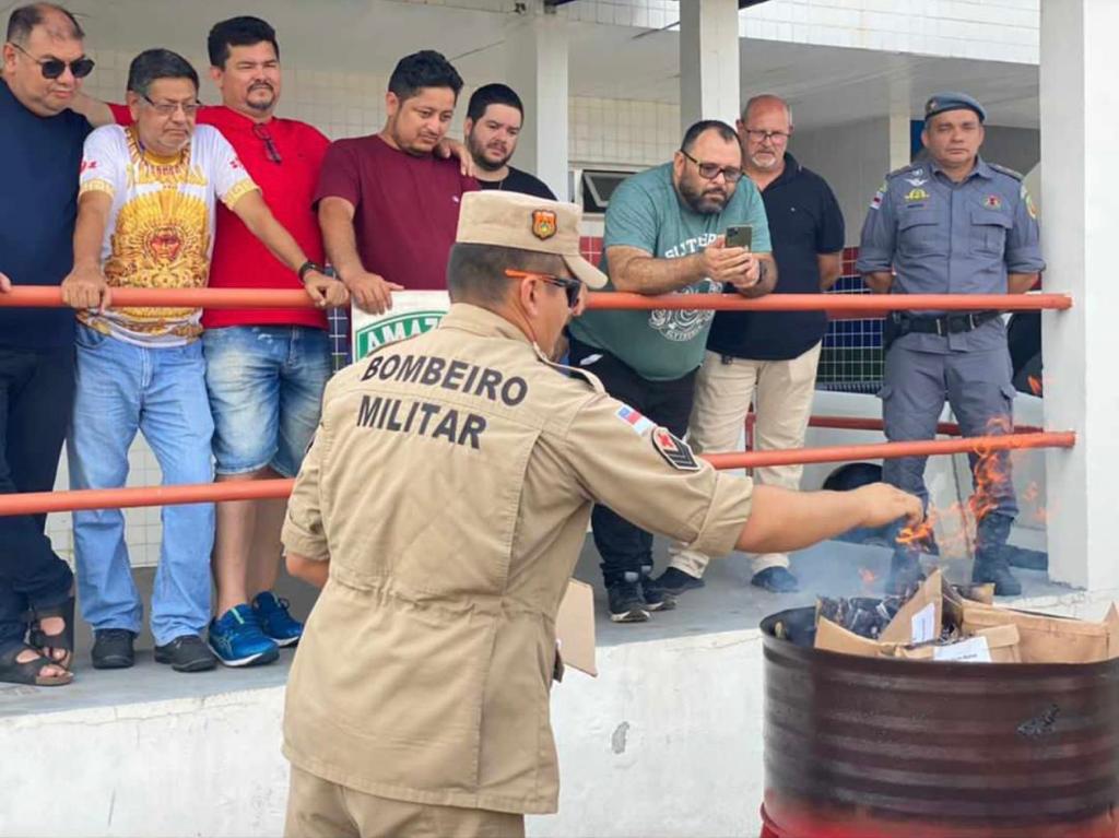 Cirandas entram em acordo e notas do Festival são incineradas, em Manacapuru