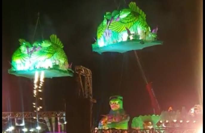 Vídeo: Veja a queda do guindaste que deixou 25 feridos na ciranda de Manacapuru