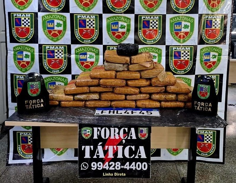 Polícia apreende 30kg de maconha dentro de carro em Manaus